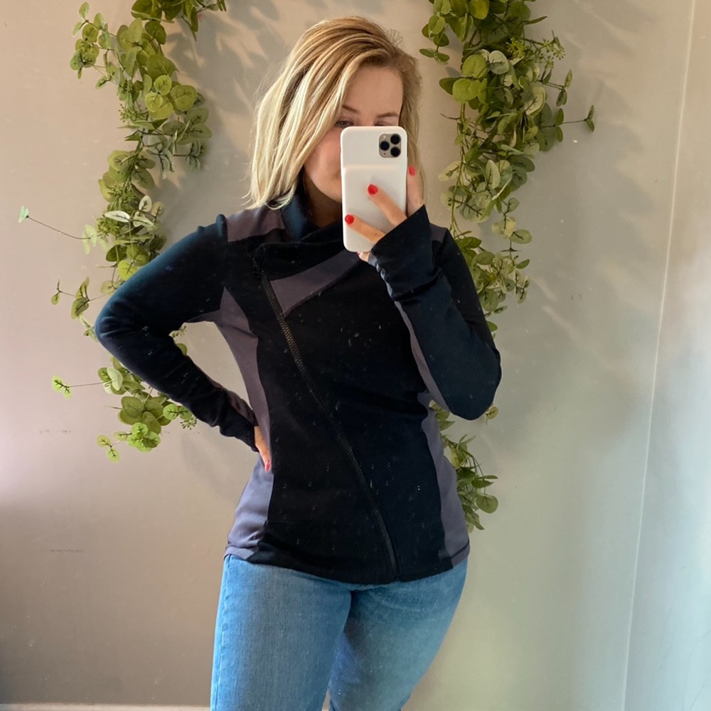 Cabi Style #989 Asymmetrical Zip Jacket M